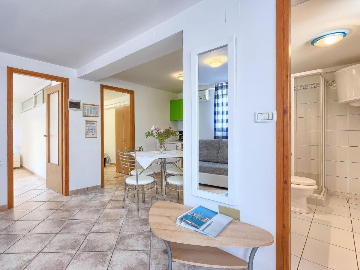Nika-4 By Interhome Apartmán *